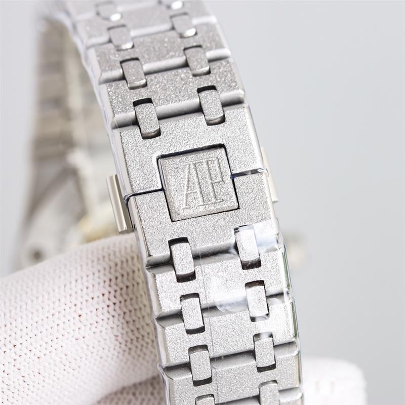 202457162247282 1700